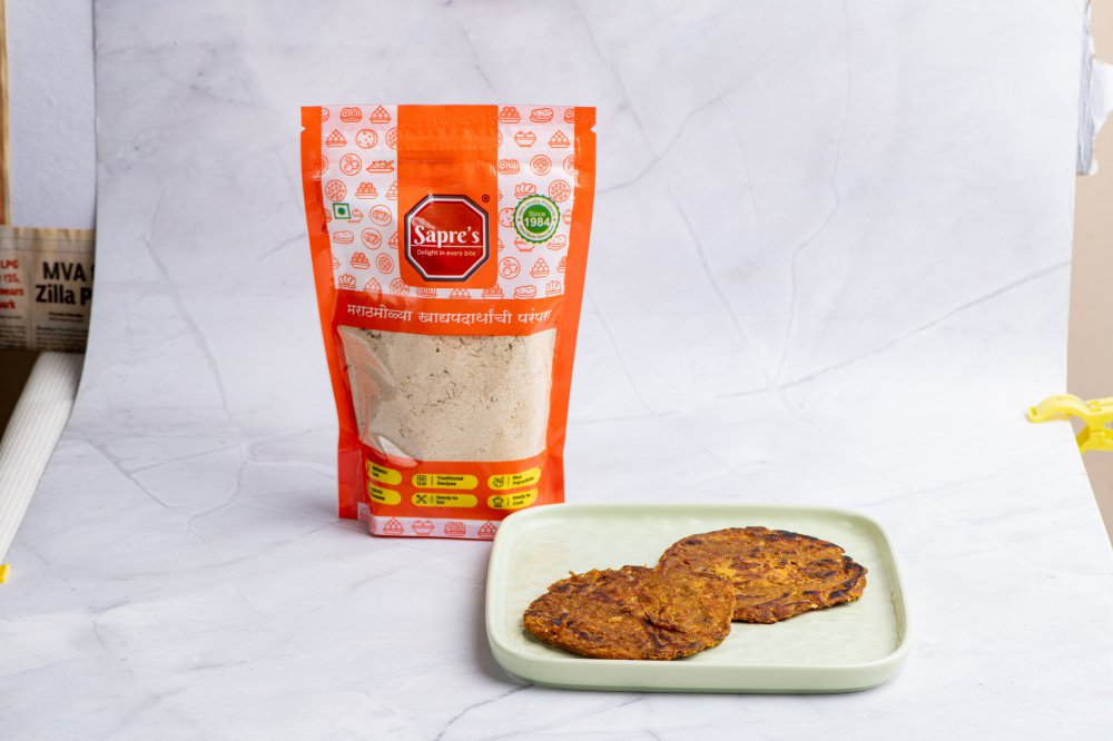 Khamang Thalipeeth Bhajani / खमंग थालीपीठ भाजणी (250 g)